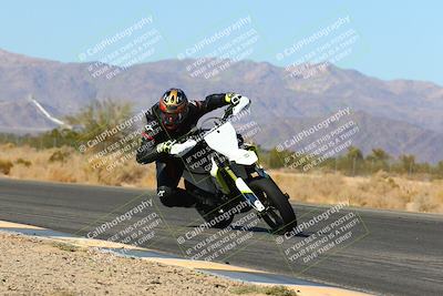 media/Feb-13-2022-SoCal Trackdays (Sun) [[c9210d39ca]]/Turn 7 Inside (1040am)/